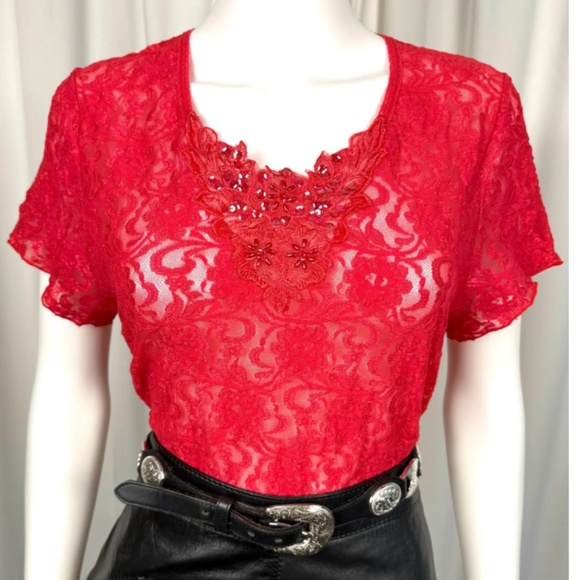 Vintage 2000’s Floral Sheer Lace Scoop V-Neck Short Sleeved Tee Shirt in Red - M - Picture 4 of 9
